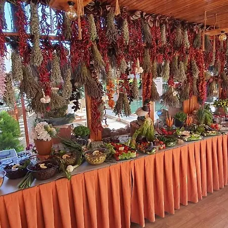 Grand Yayla Отель Кешме